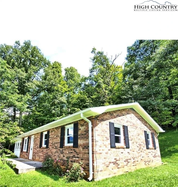 Image number 23 for the current listing