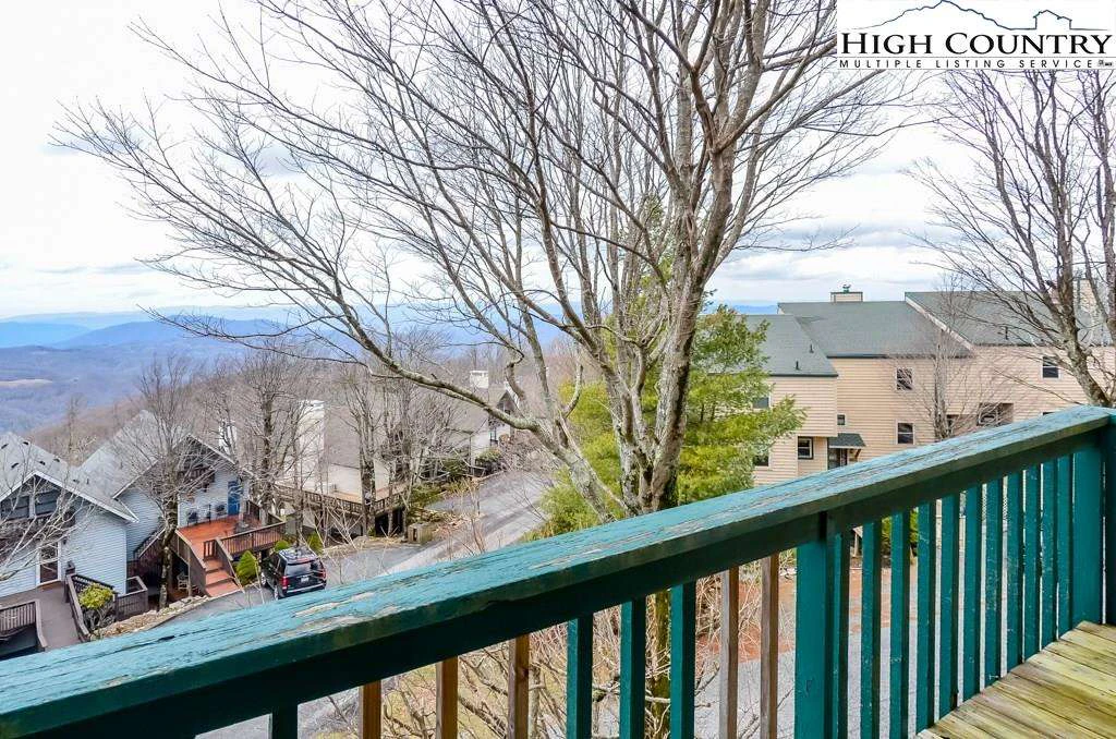 Image number 11 for the current listing