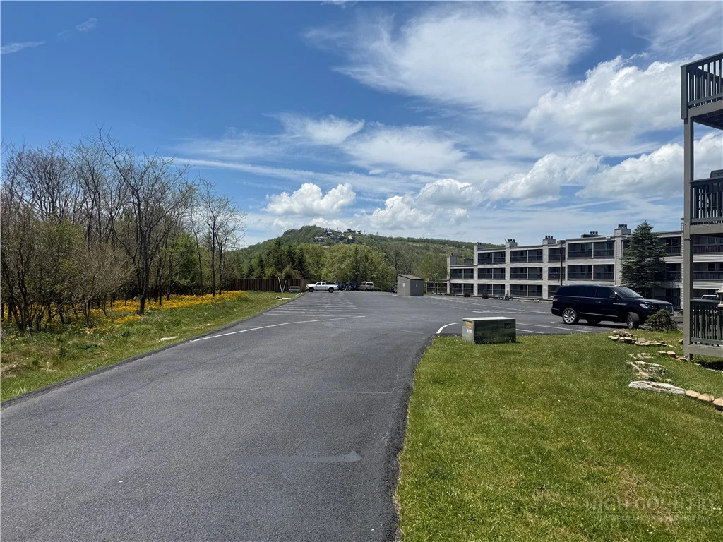 Image number 18 for the current listing
