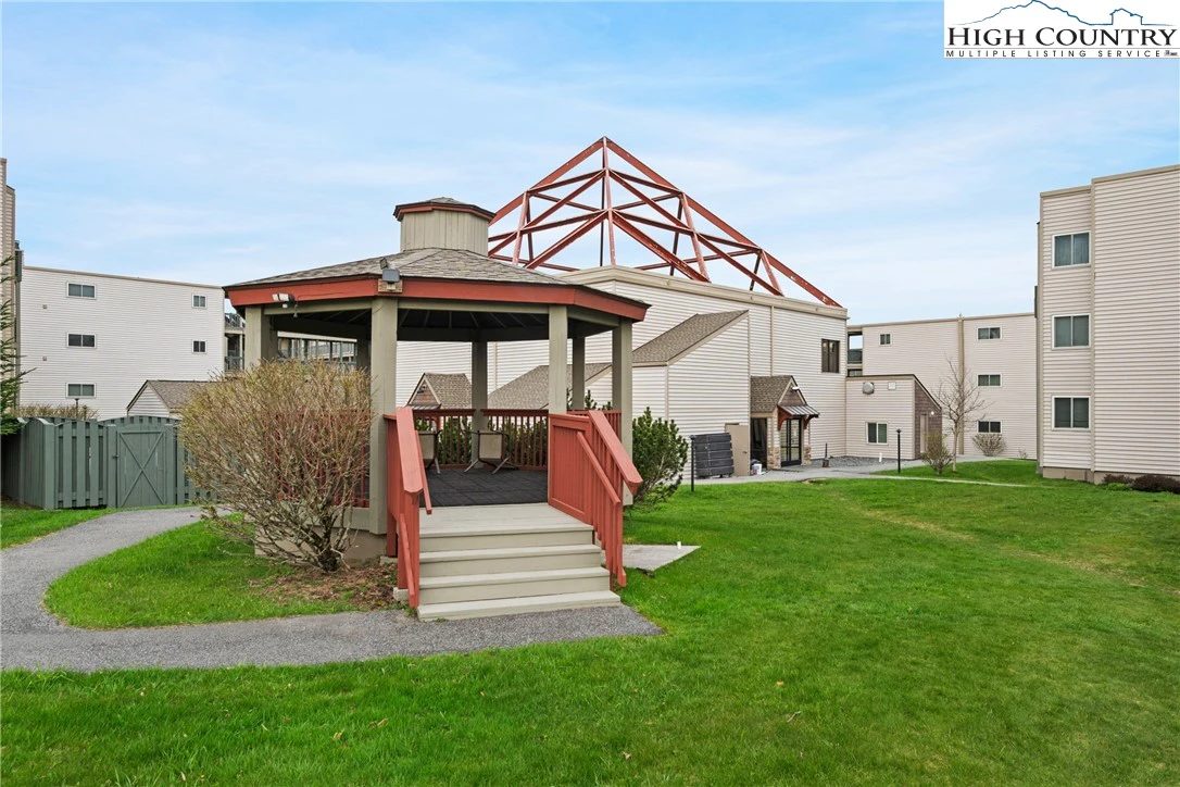 Image number 12 for the current listing