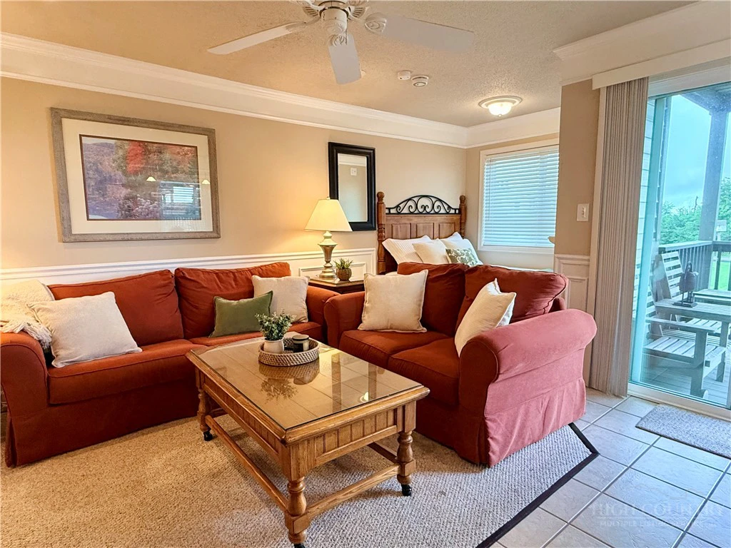 Image number 8 for the current listing