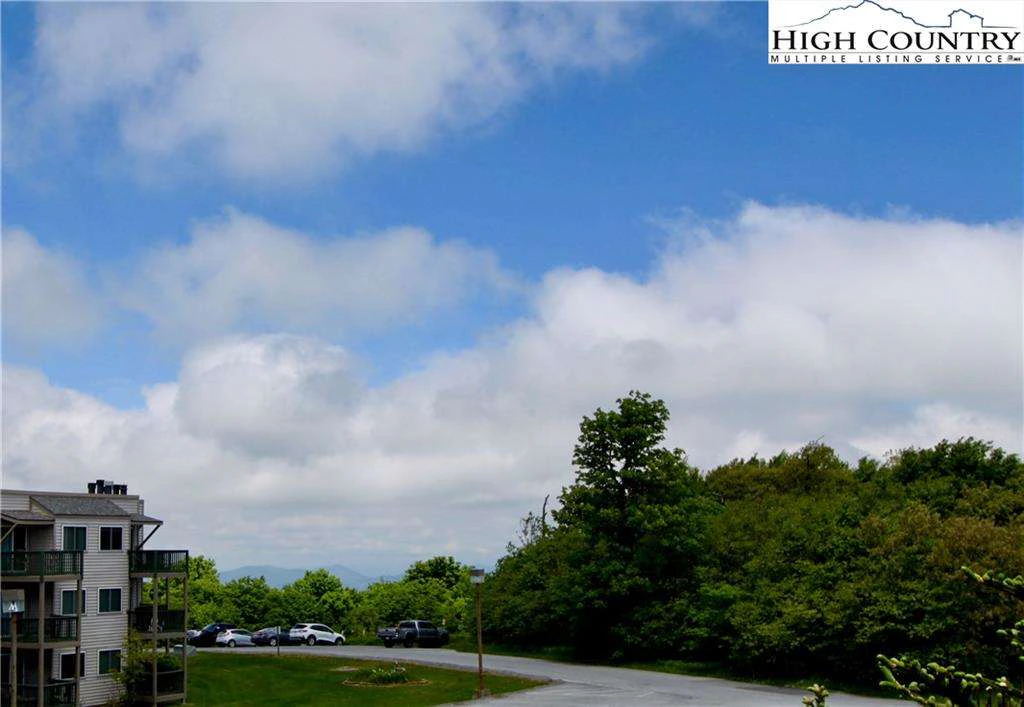 Image number 18 for the current listing