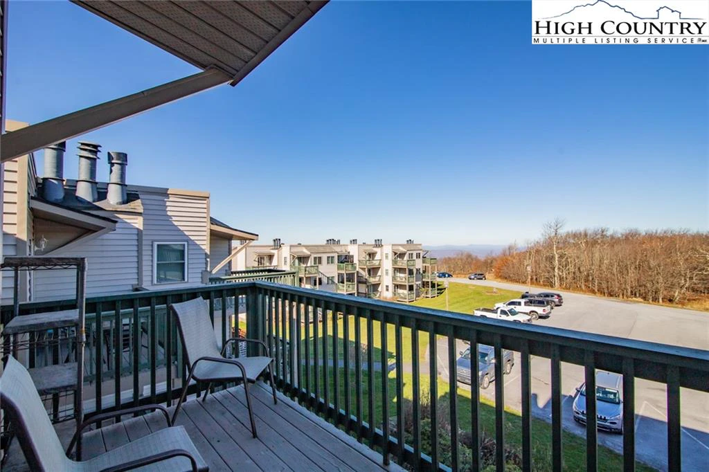 Image number 1 for the current listing
