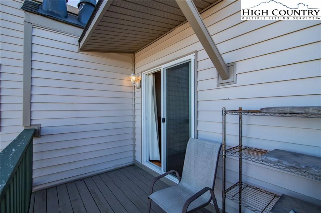 Image number 6 for the current listing