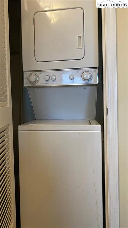 Image number 2 for the current listing
