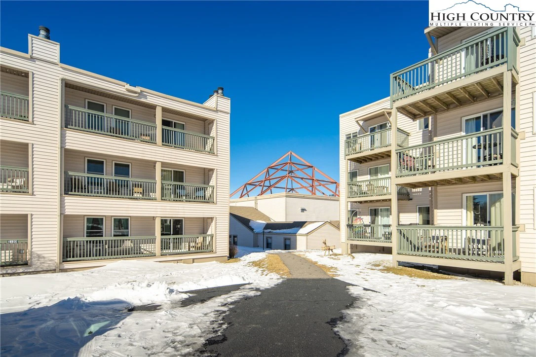 Image number 5 for the current listing
