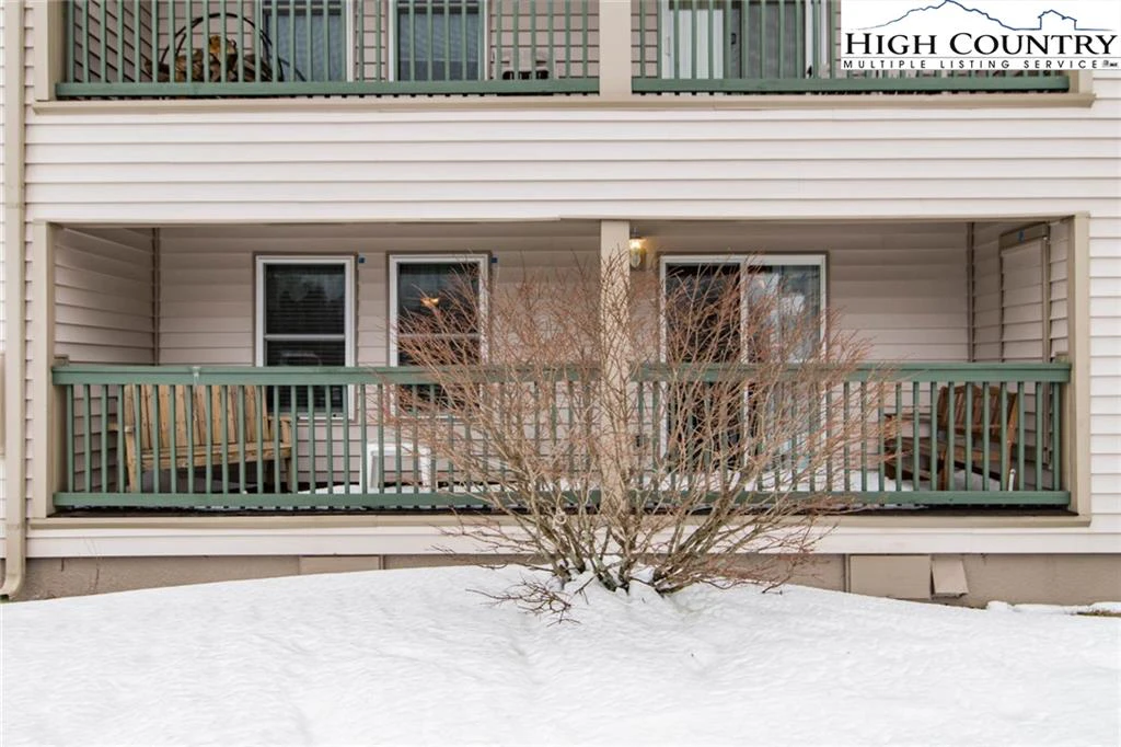 Image number 5 for the current listing