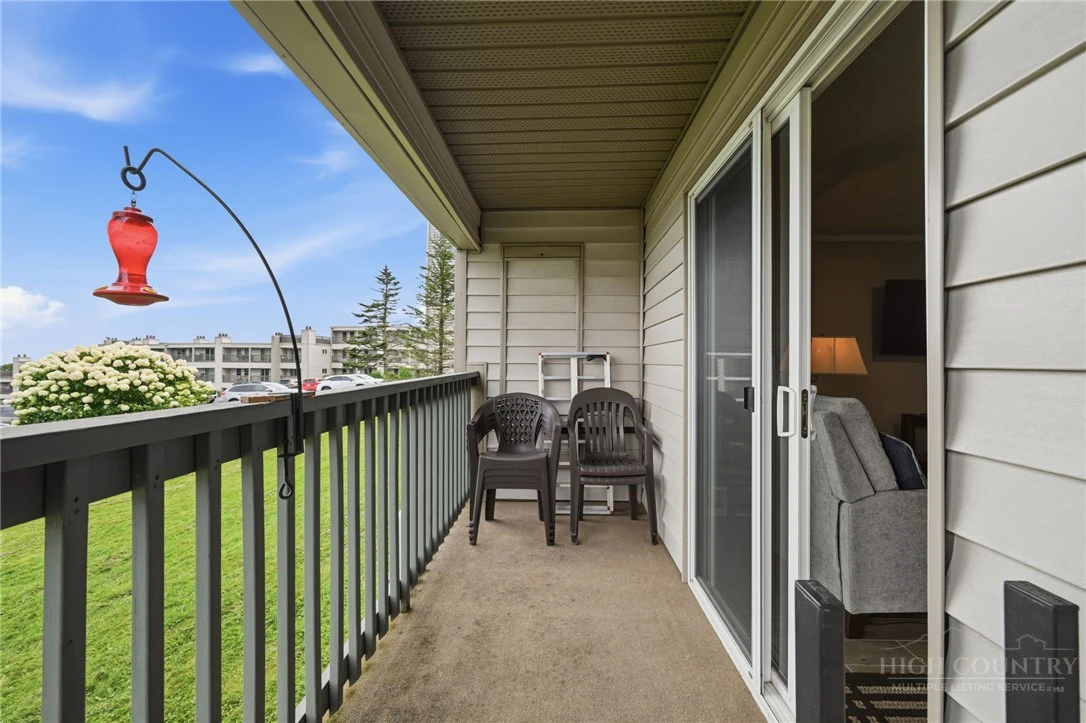 Image number 6 for the current listing