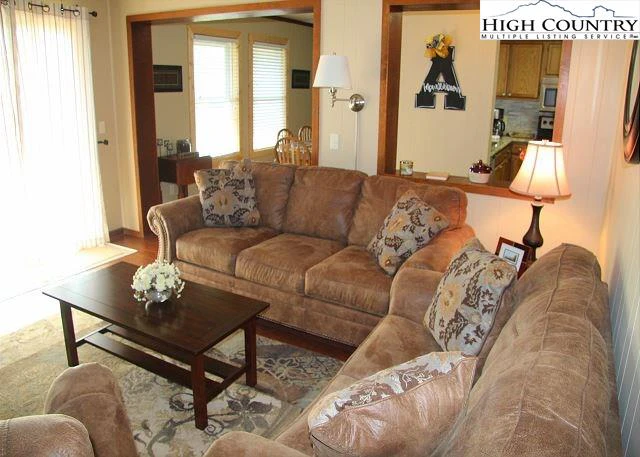 Image number 6 for the current listing