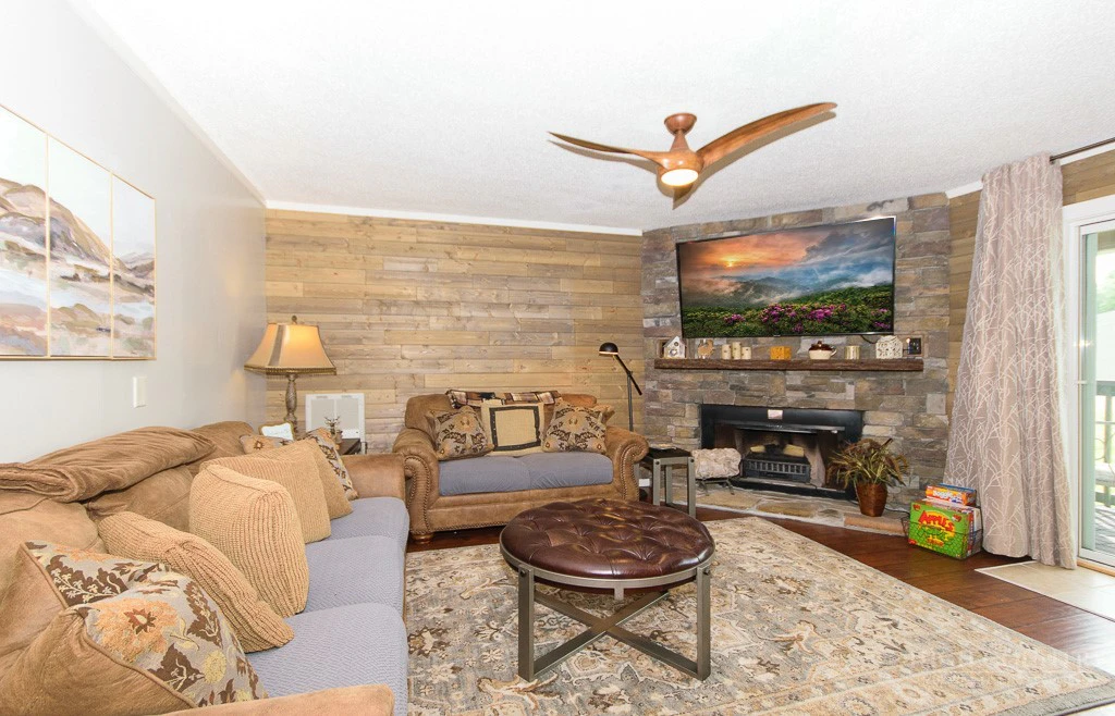 Image number 7 for the current listing