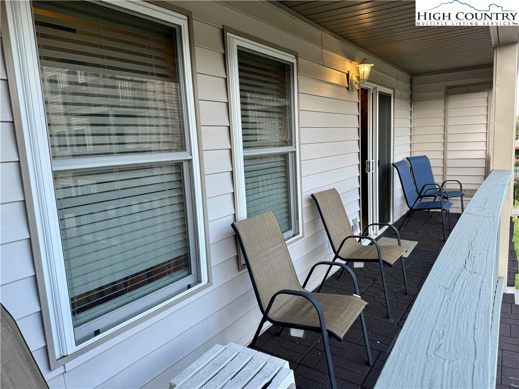 Image number 6 for the current listing