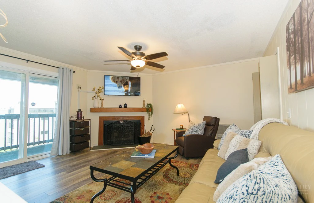 Image number 32 for the current listing
