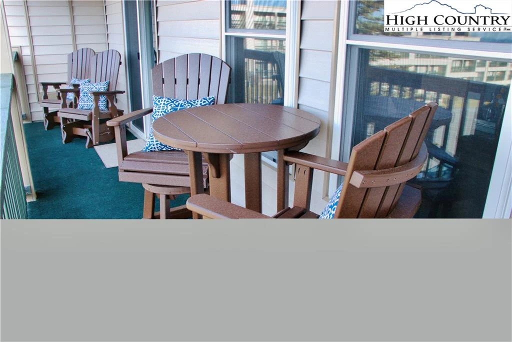 Image number 5 for the current listing