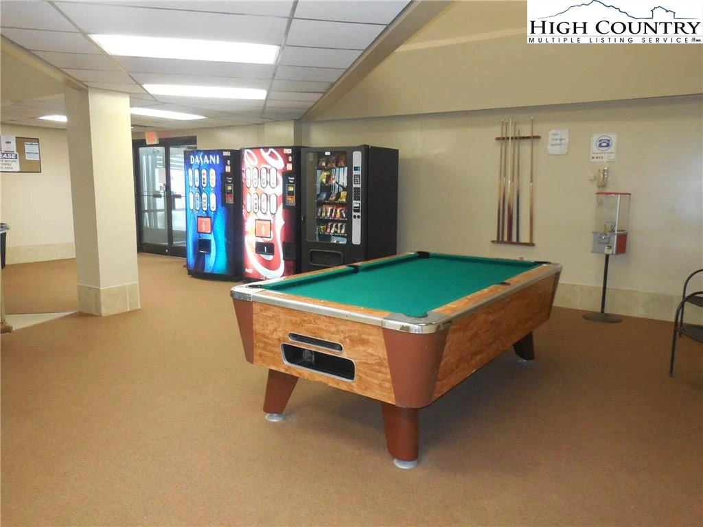 Image number 10 for the current listing