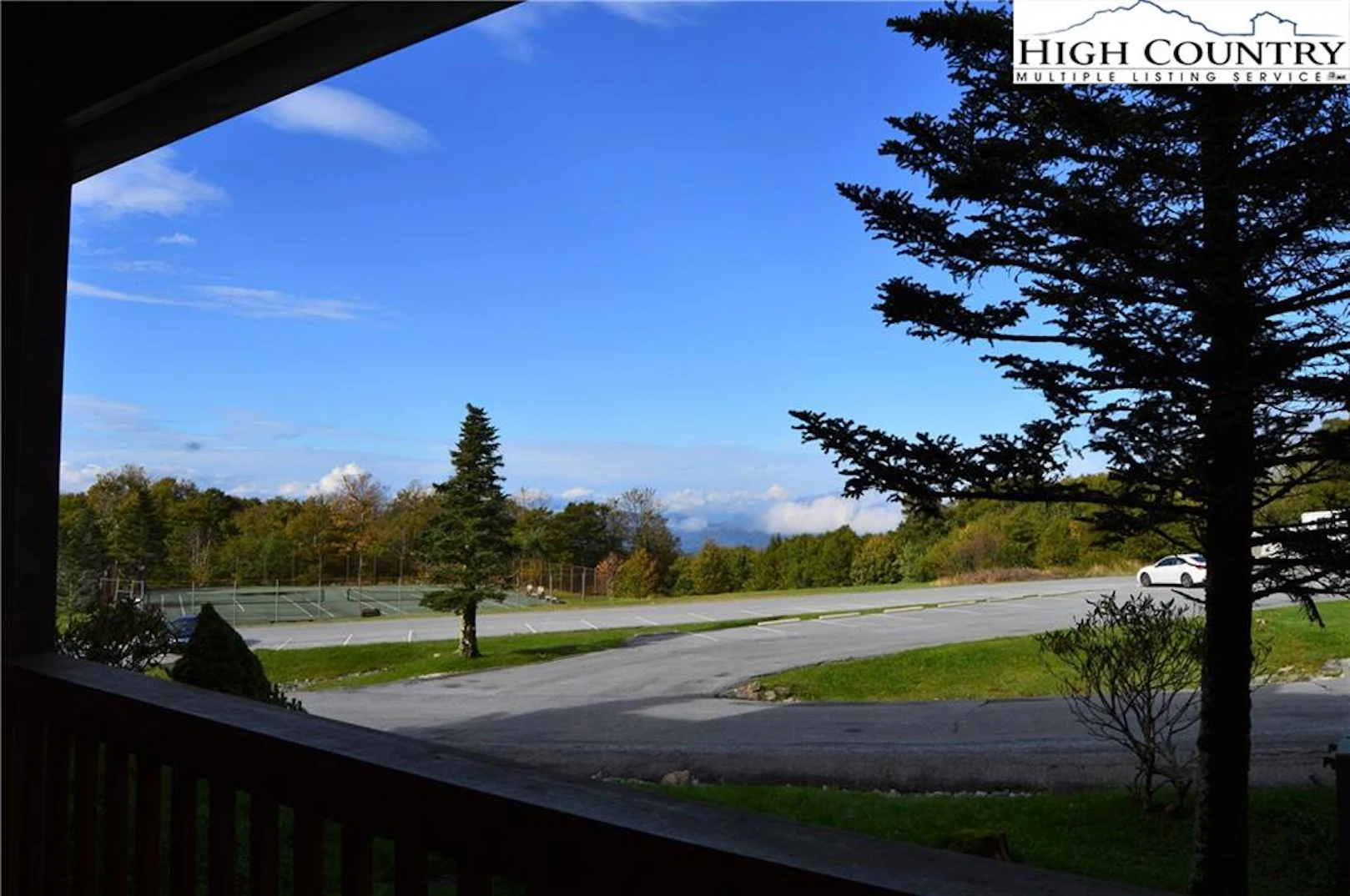 Image number 2 for the current listing