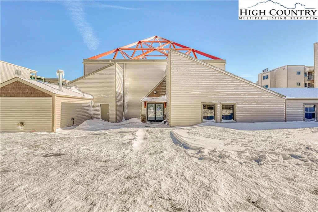 Image number 9 for the current listing