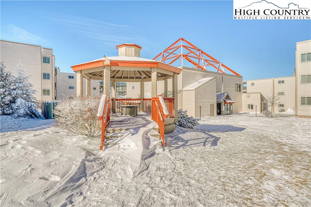 Image number 2 for the current listing
