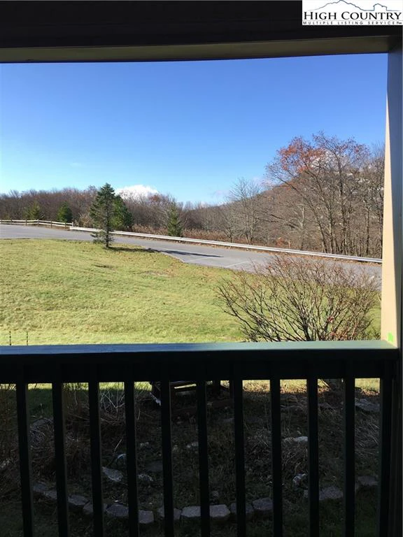 Image number 7 for the current listing