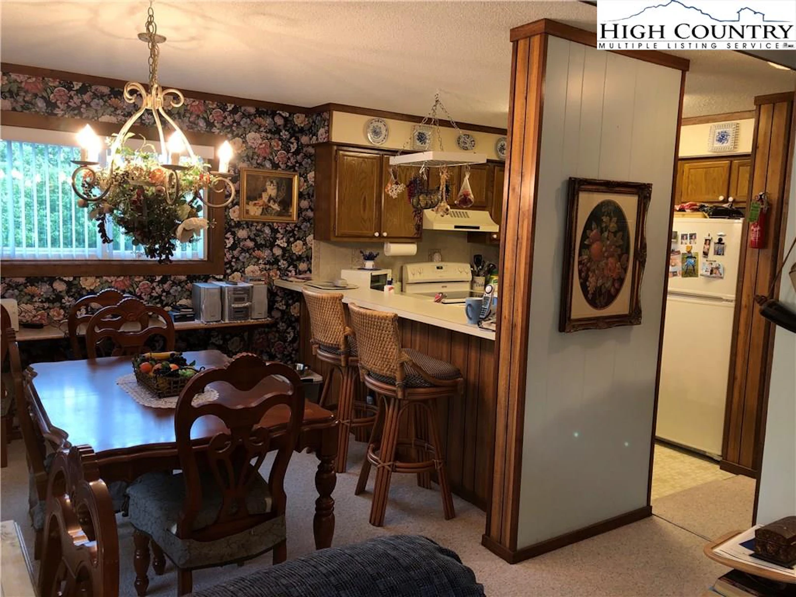Image number 5 for the current listing