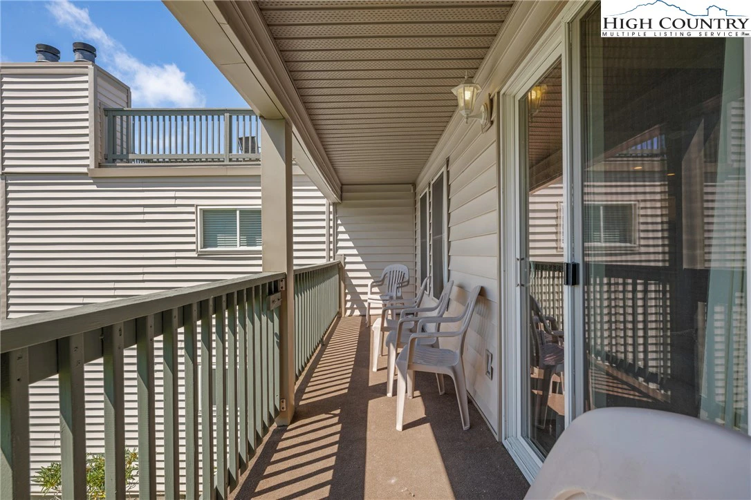 Image number 7 for the current listing