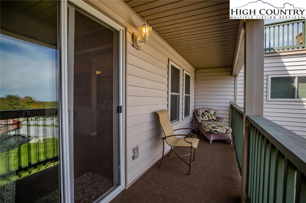 Image number 7 for the current listing