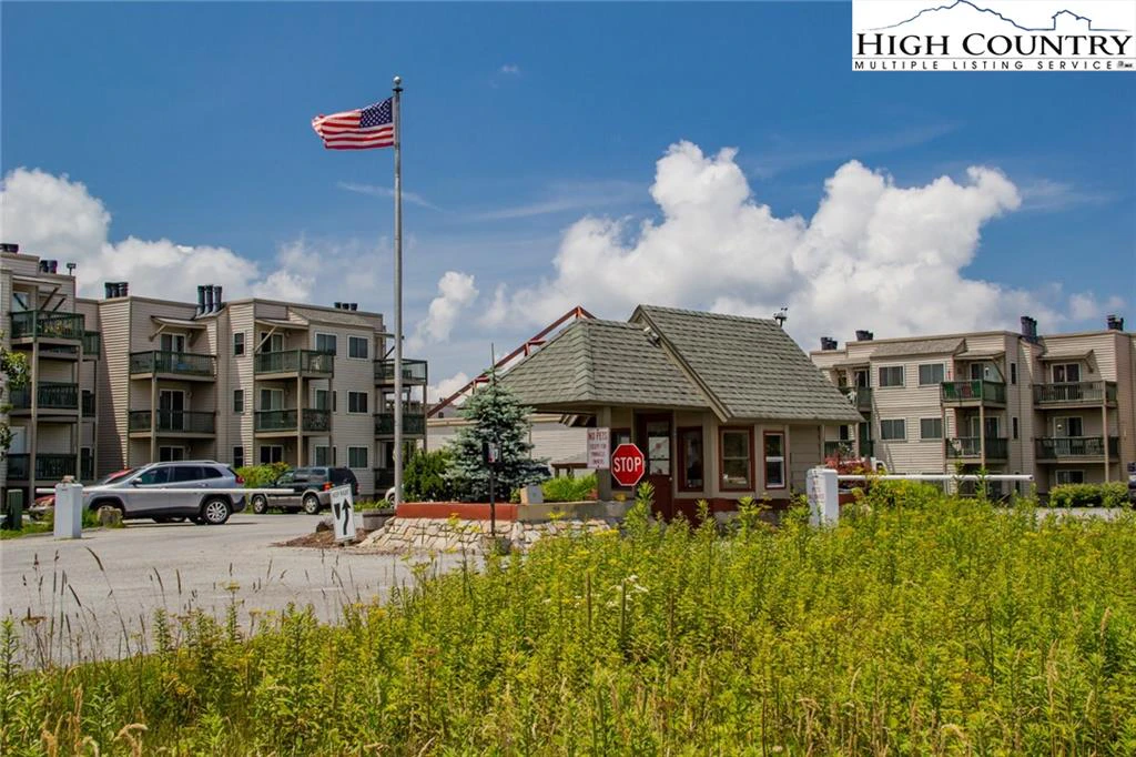 Image number 2 for the current listing