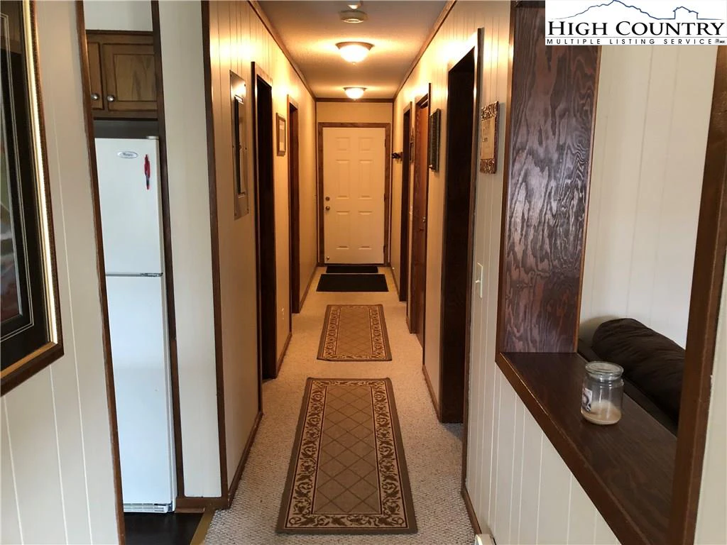 Image number 5 for the current listing