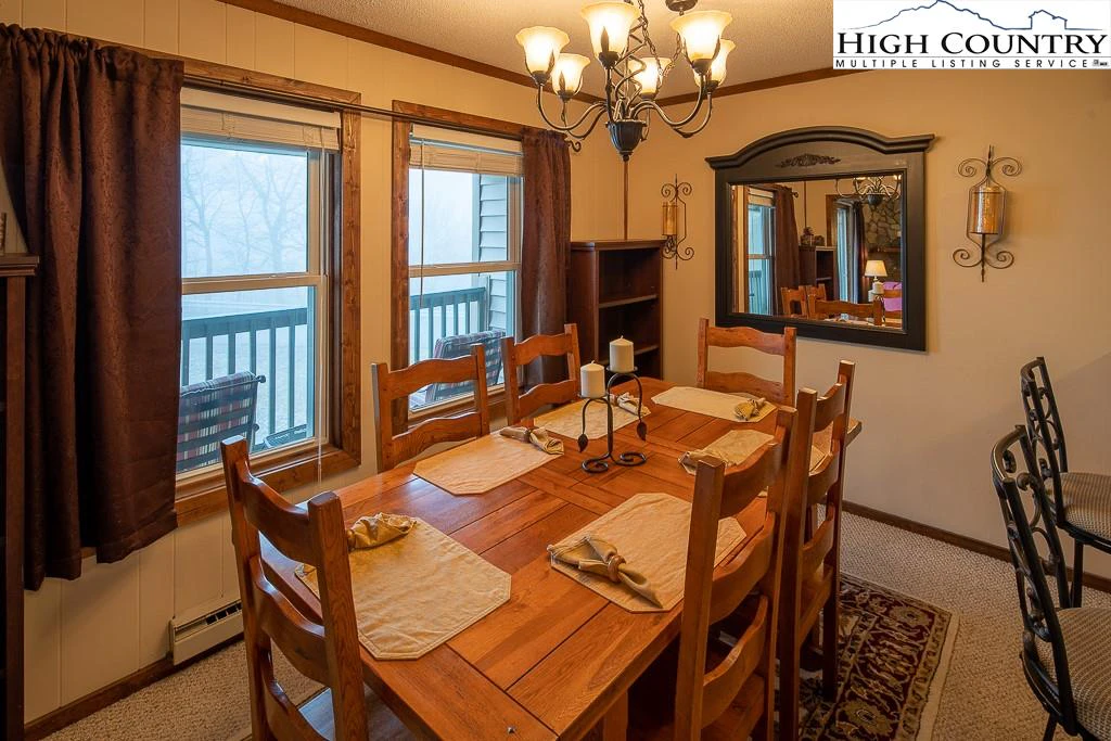Image number 2 for the current listing