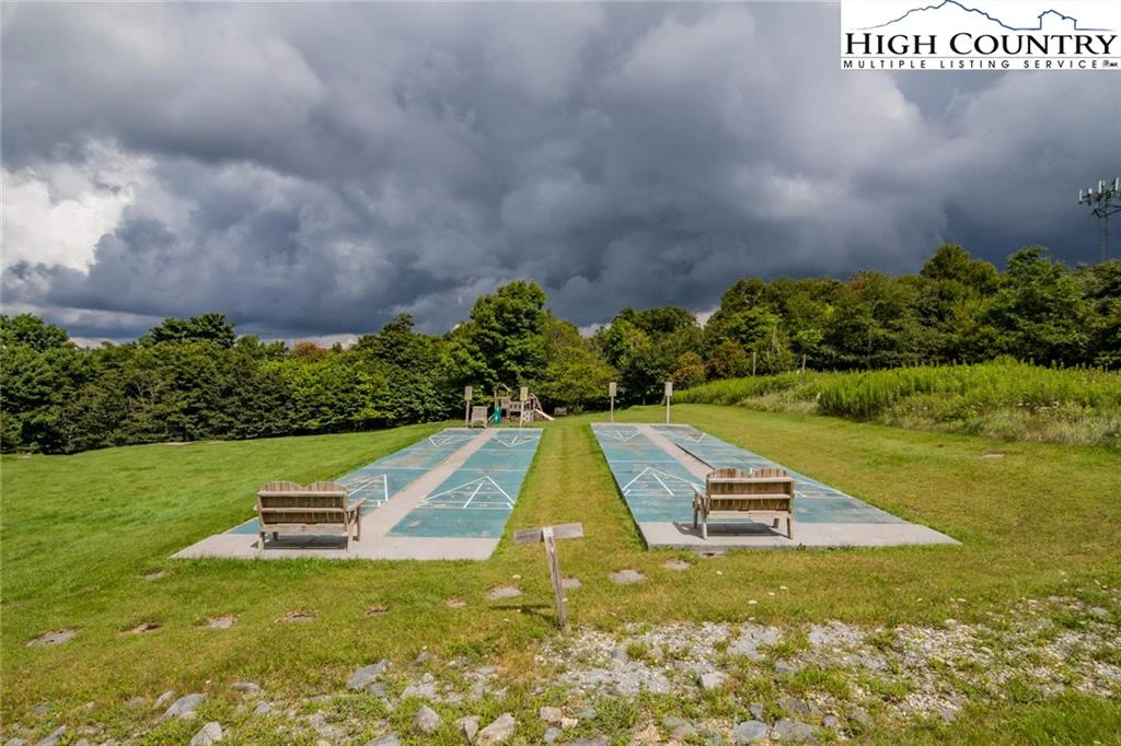 Image number 2 for the current listing