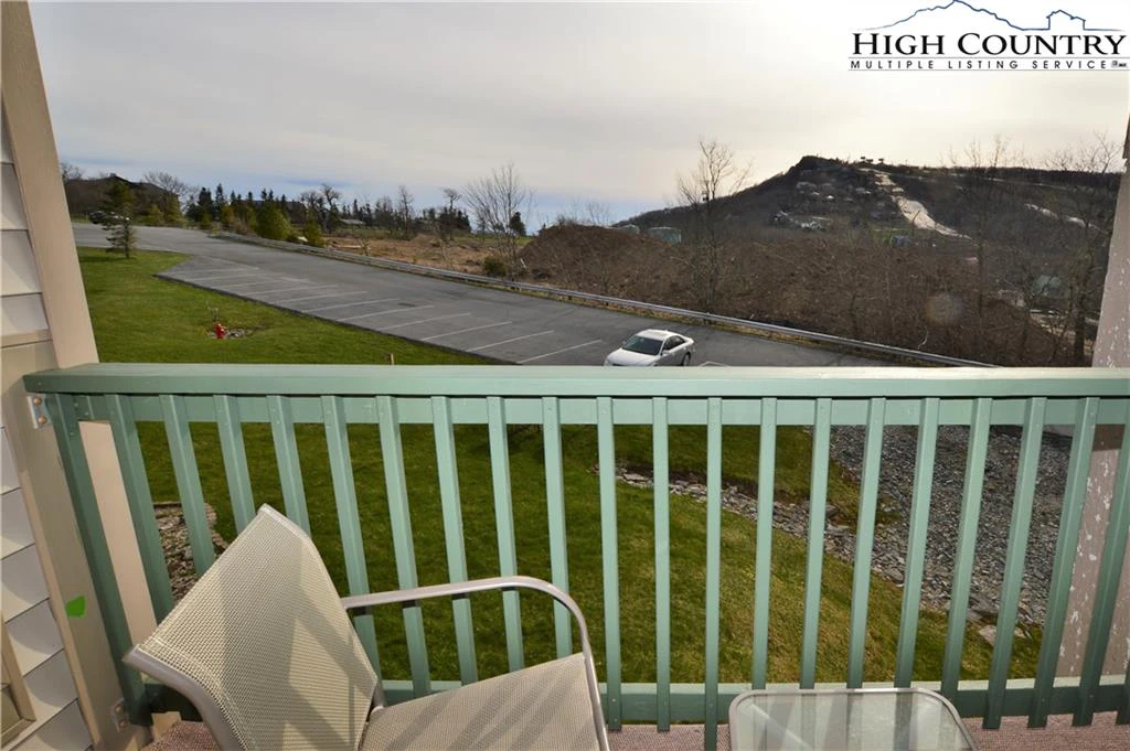 Image number 6 for the current listing