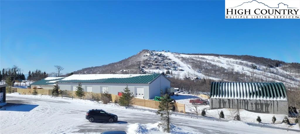 Image number 5 for the current listing