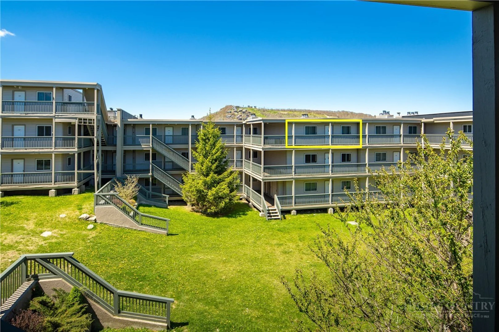 Image number 2 for the current listing