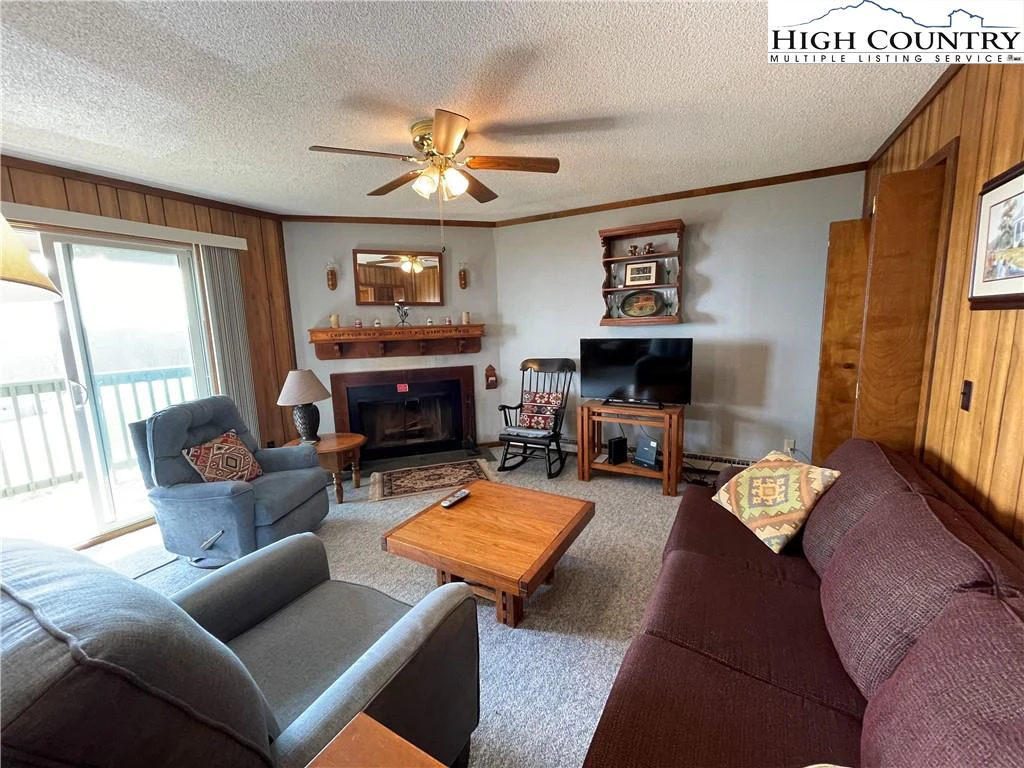 Image number 18 for the current listing