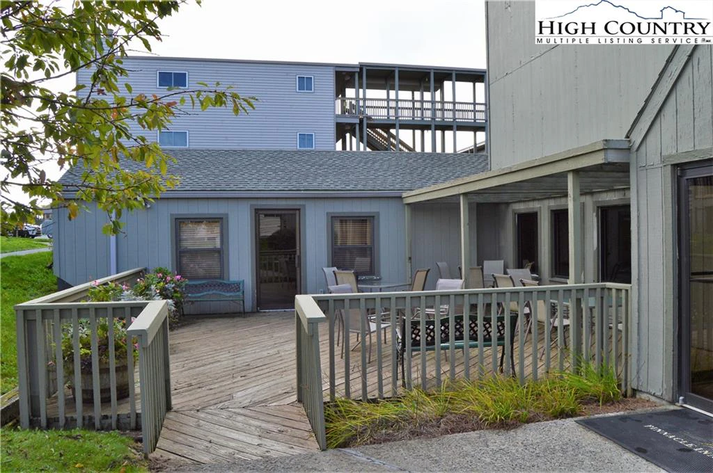 Image number 9 for the current listing