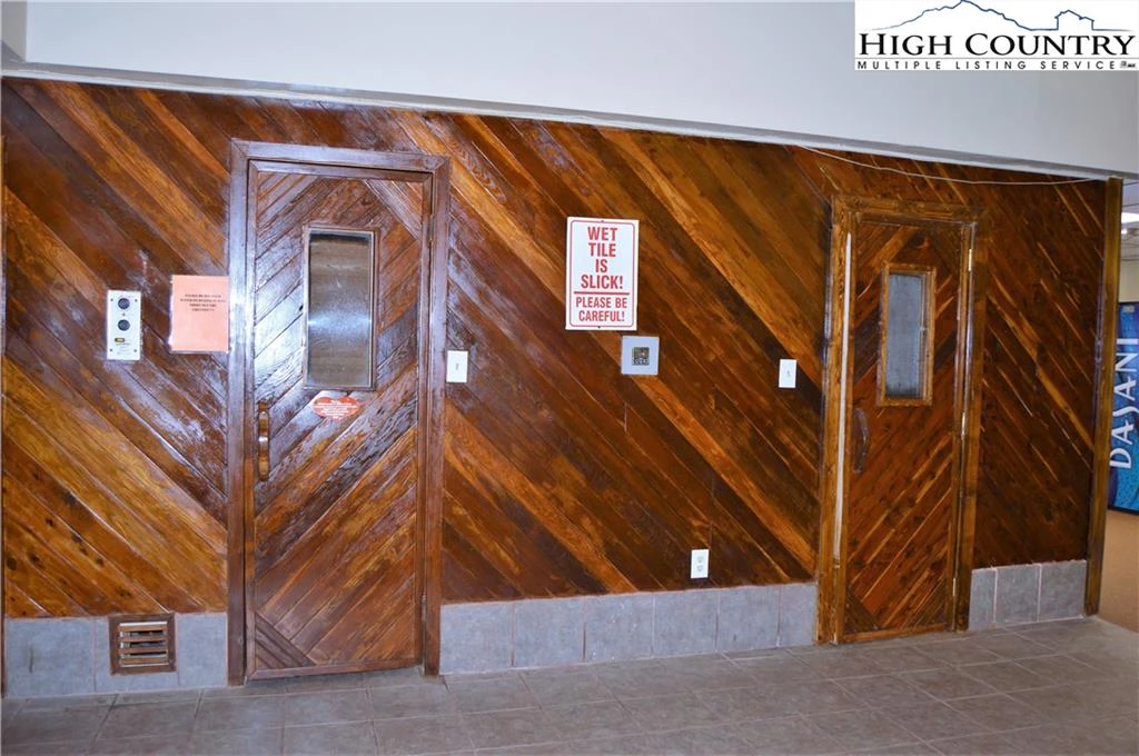 Image number 6 for the current listing