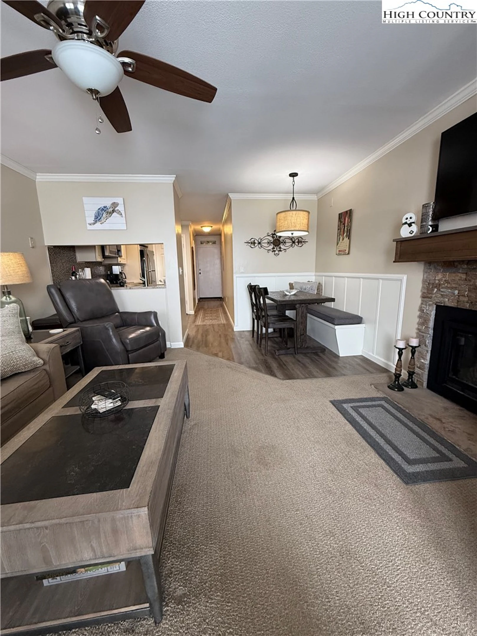 Image number 7 for the current listing