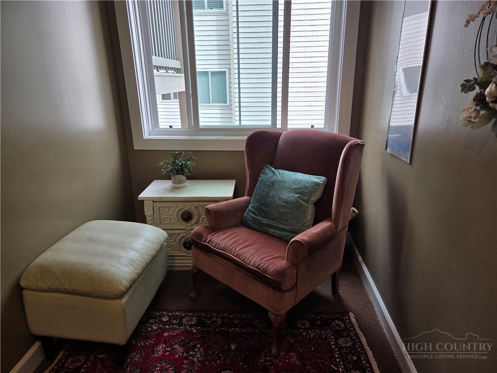 Image number 12 for the current listing
