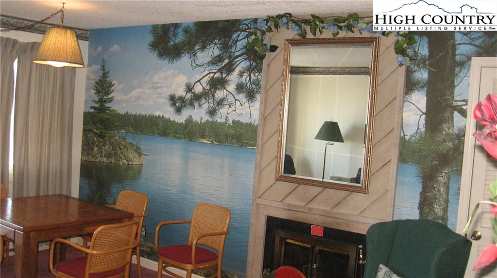 Image number 6 for the current listing