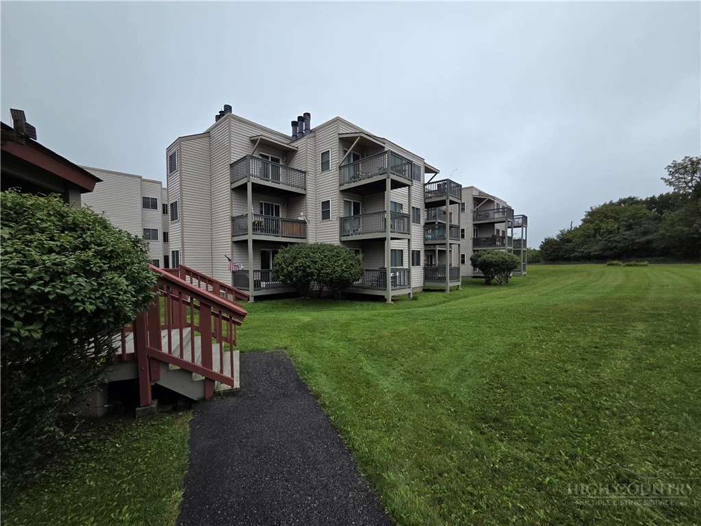 Image number 2 for the current listing