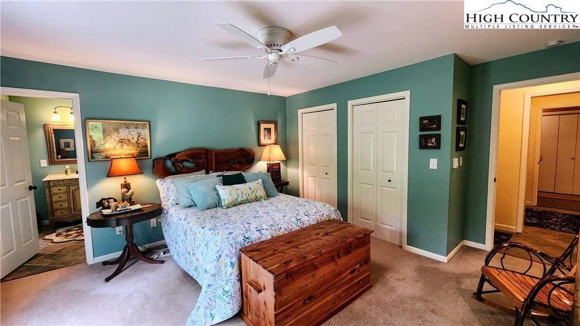 Image number 14 for the current listing