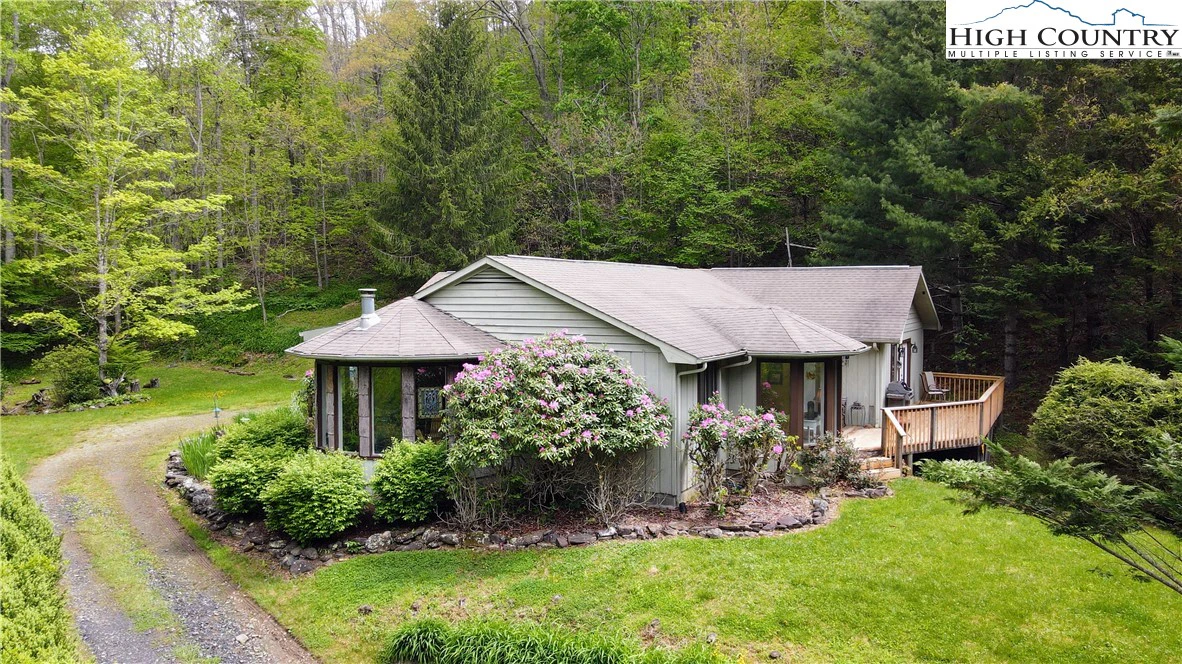 Image number 18 for the current listing