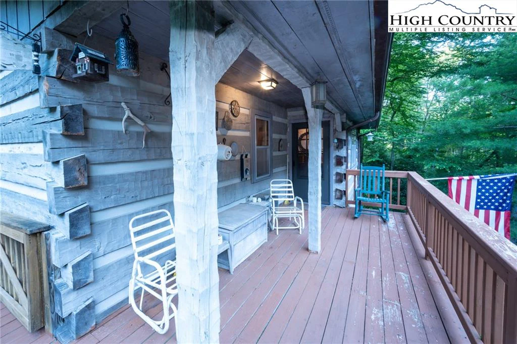 Image number 9 for the current listing