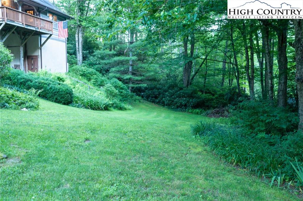 Image number 16 for the current listing
