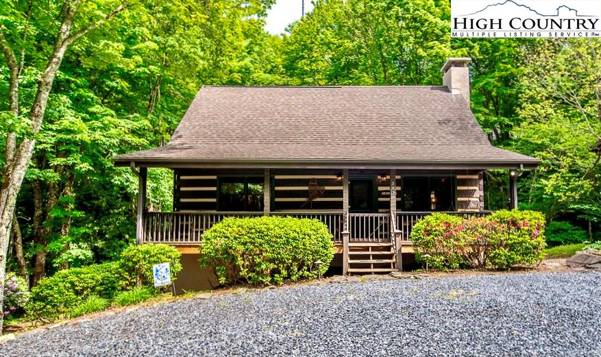 Image number 1 for the current listing