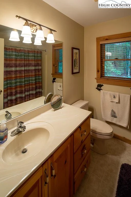 Image number 4 for the current listing