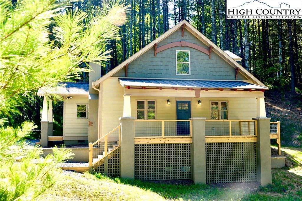 Image number 1 for the current listing