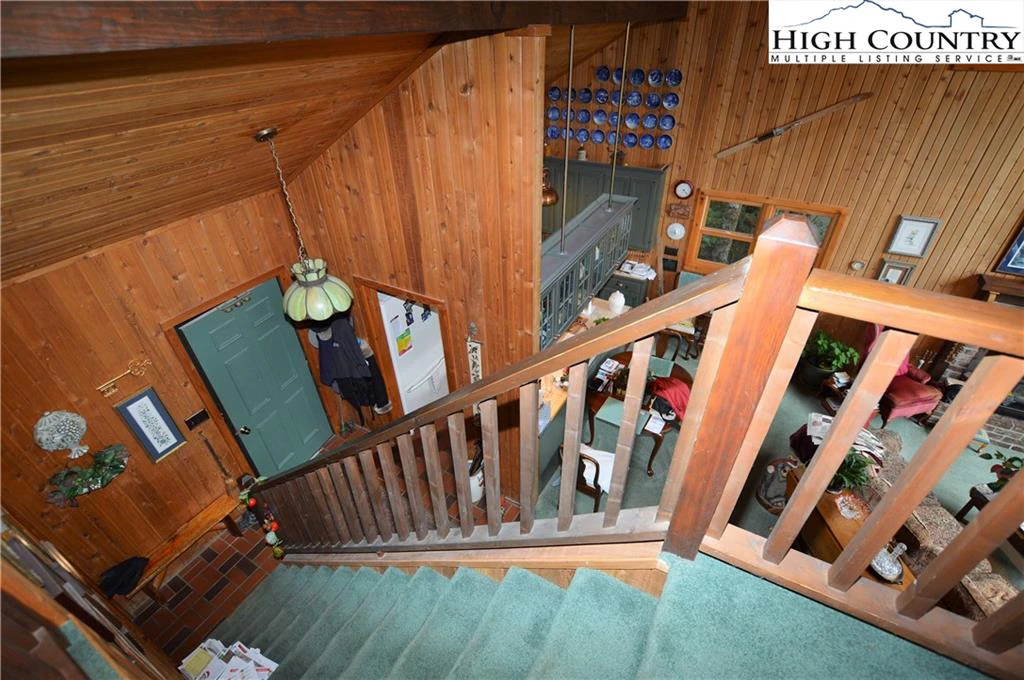 Image number 8 for the current listing