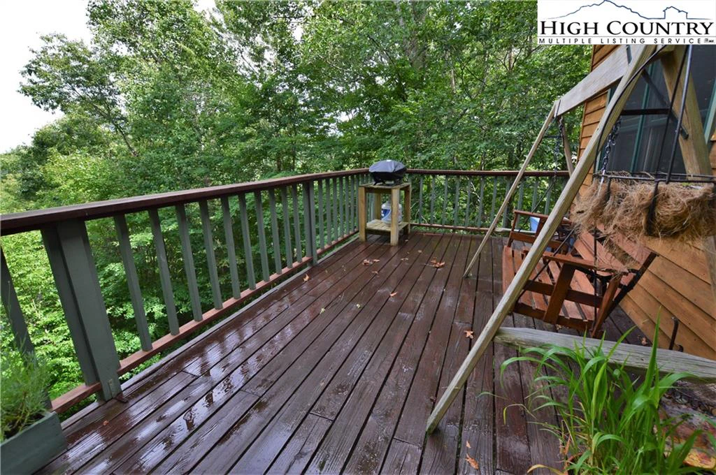 Image number 12 for the current listing