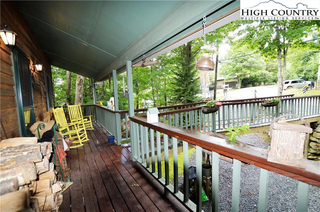 Image number 16 for the current listing