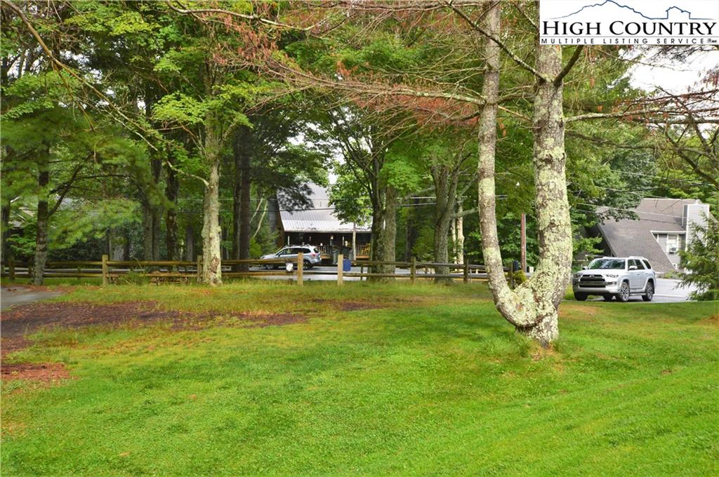 Image number 20 for the current listing